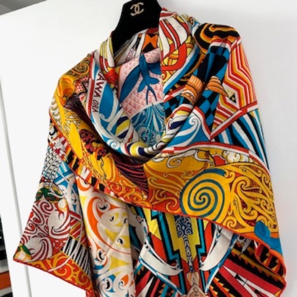 NWT HERMES KAWA ORA BY TE RANGITU NETANA 140X140 CASHMERE SILK SHAWL SCARF STOLE - Picture 11 of 15